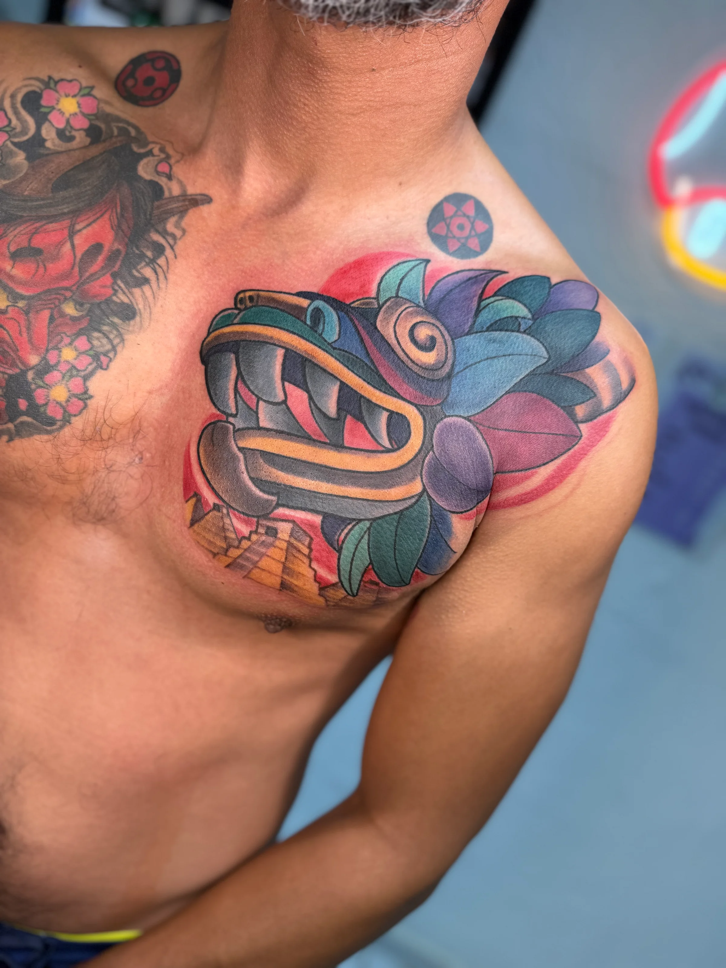 Tatuaje neo tradicional